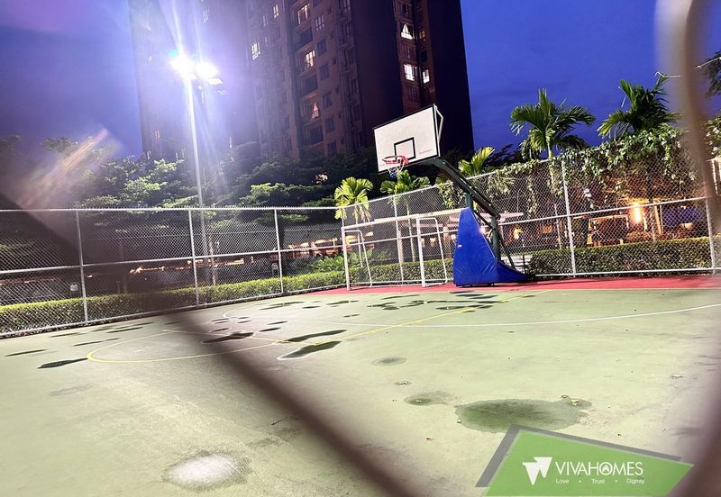 Gravit8 @ Klang South