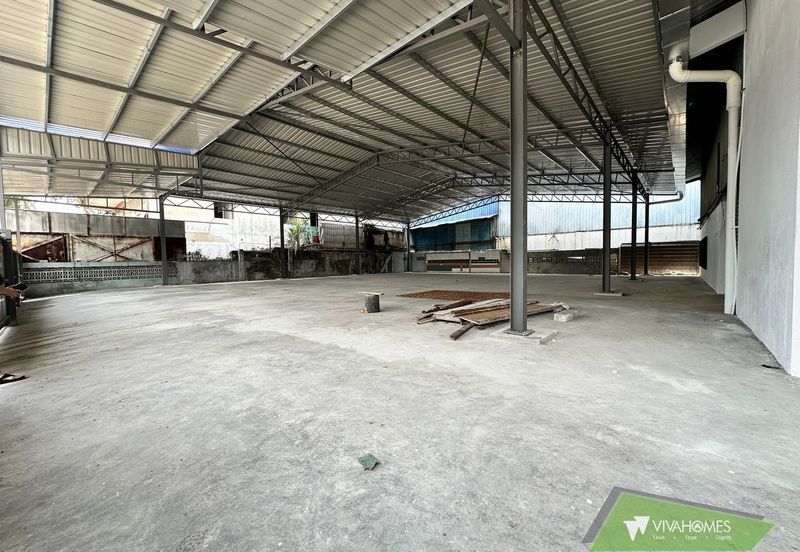 Kampung Padang Jawa Warehouse for Rent
