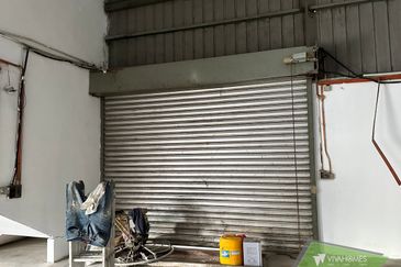 Kampung Padang Jawa Warehouse for Rent