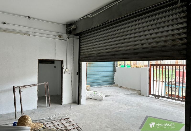 Kampung Padang Jawa Warehouse for Rent