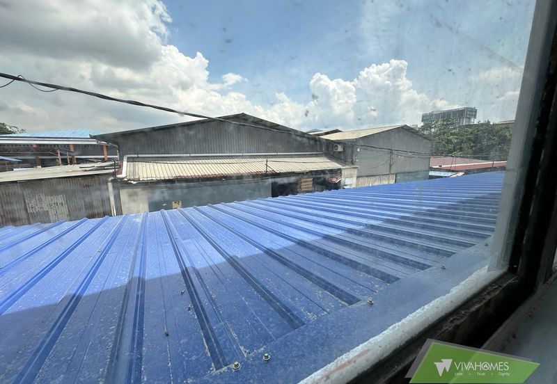 Kampung Padang Jawa Warehouse for Rent