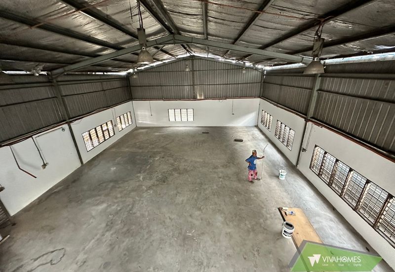 Kampung Padang Jawa Warehouse for Rent