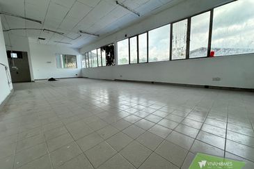 Kampung Padang Jawa Warehouse for Rent