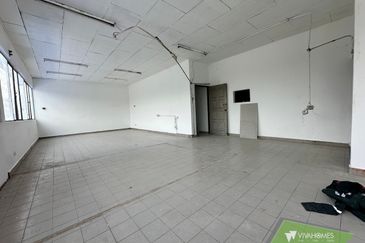 Kampung Padang Jawa Warehouse for Rent