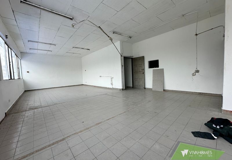Kampung Padang Jawa Warehouse for Rent
