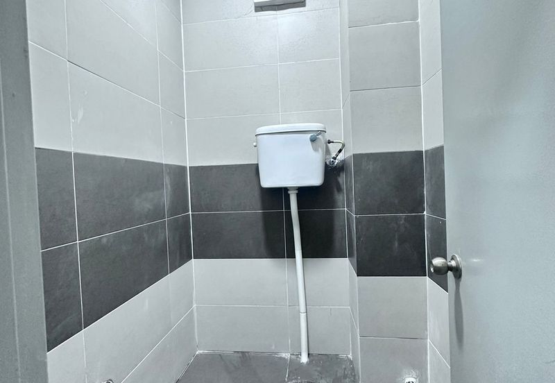 Semi Detached Factory 2nd Floor Fully Furnished Office For Rent