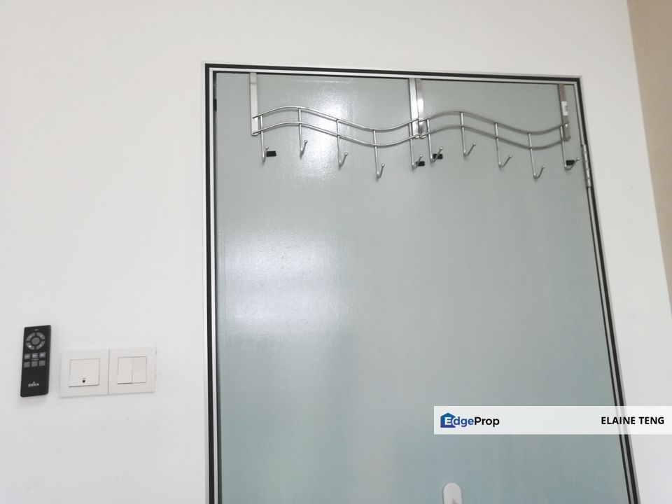 Medium Room for Mixed Gender Unit for Rent, Selangor, Subang Jaya