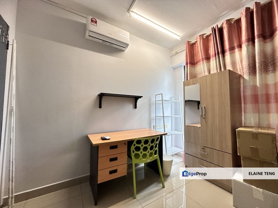Medium Room for Mixed Gender Unit for Rent, Selangor, Subang Jaya