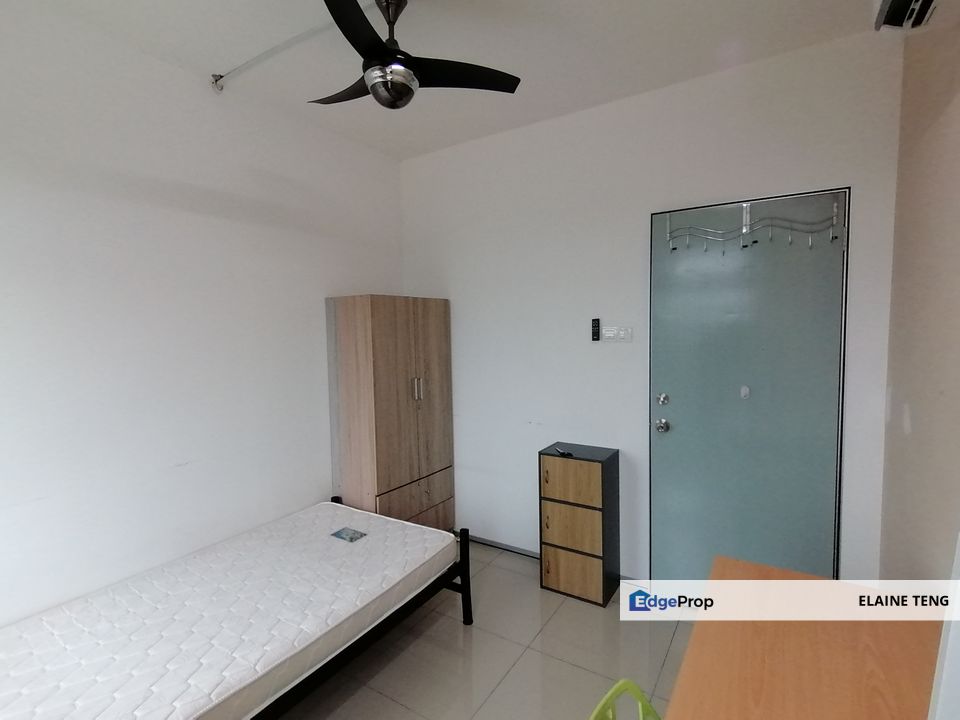 Medium Room for Mixed Gender Unit for Rent, Selangor, Subang Jaya