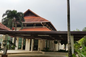 Ara Hill Condominium