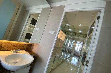 Ara Hill Condominium