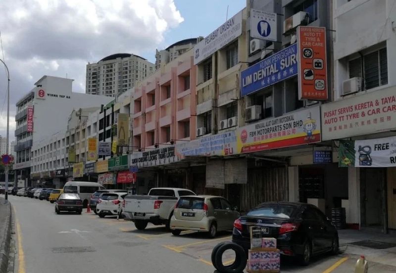 Facing Main Road, Strategic Location