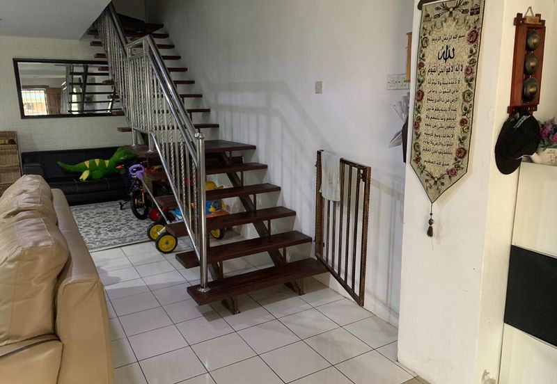 Damansara Damai 2 storey terrace house