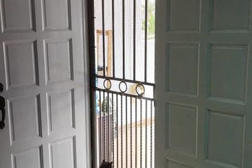 Damansara Damai 2 storey terrace house