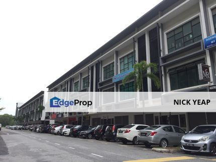 3 Storey Shop Lot Freehold, Selangor, Puchong