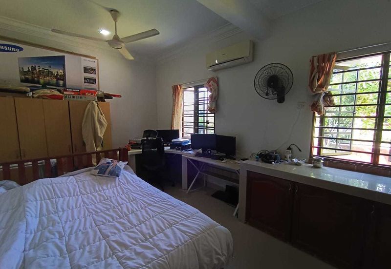 Paramount Garden (Taman Paramount)