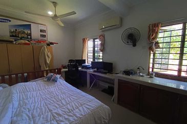 Paramount Garden (Taman Paramount)