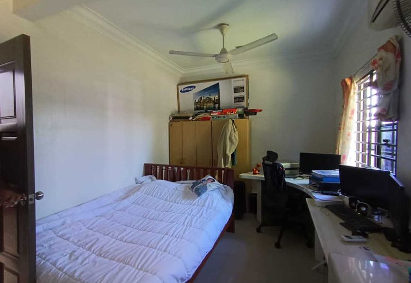 Paramount Garden (Taman Paramount)