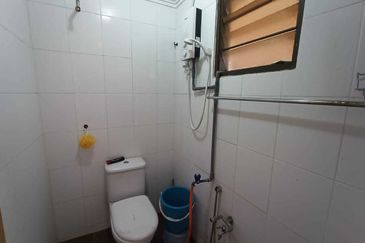 Paramount Garden (Taman Paramount)