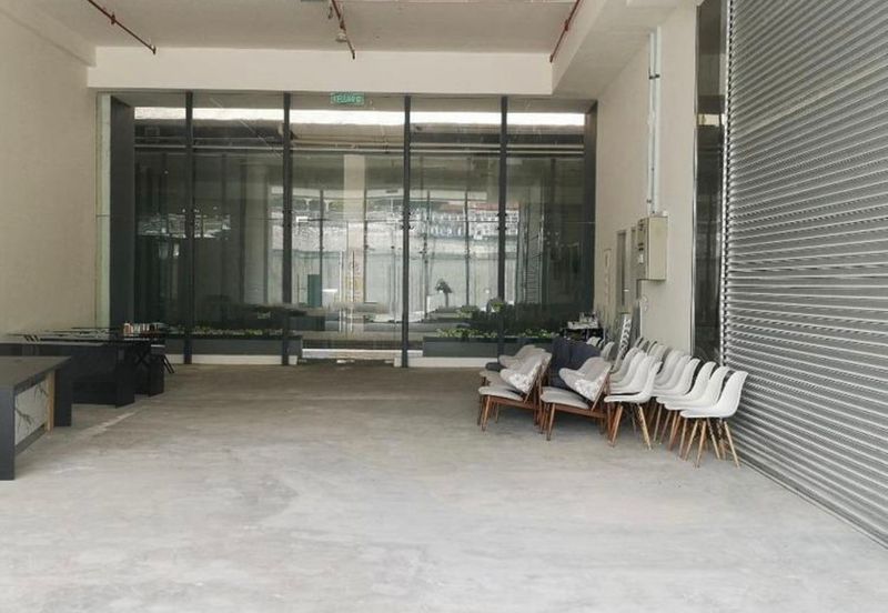 Freehold Office Building