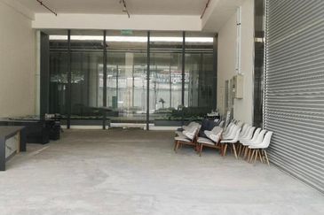 Freehold Office Building