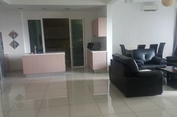 Royal Regent Sri Putramas III