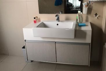 Royal Regent Sri Putramas III