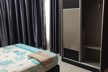 Royal Regent Sri Putramas III