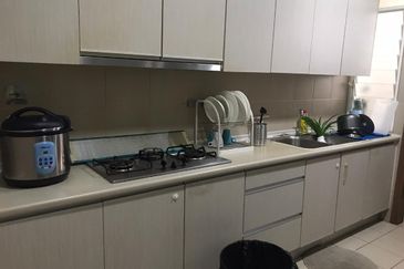 Royal Regent Sri Putramas III