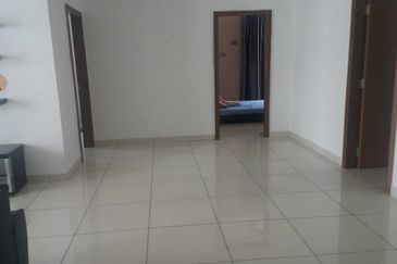 Royal Regent Sri Putramas III