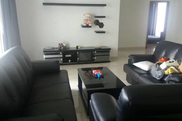 Royal Regent Sri Putramas III