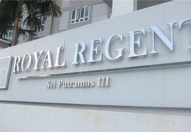 Royal Regent Sri Putramas III