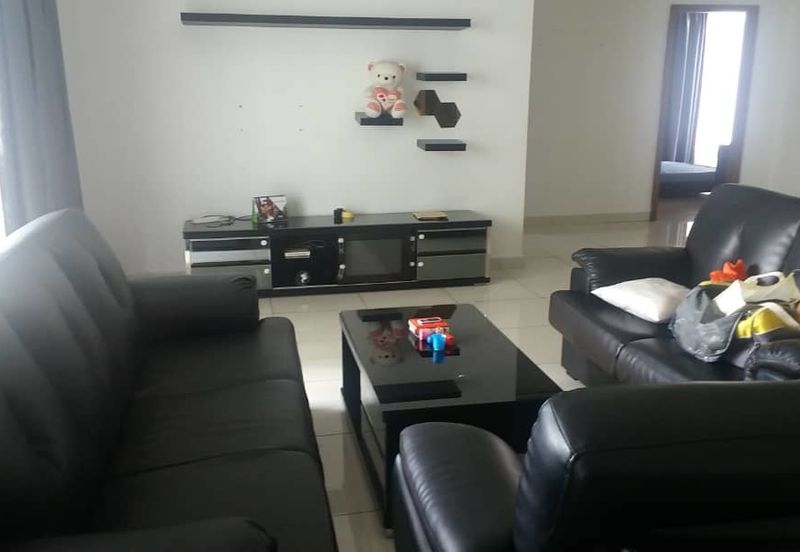 Royal Regent Sri Putramas III