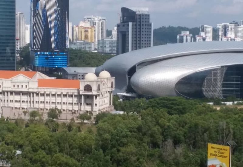 Royal Regent Sri Putramas III