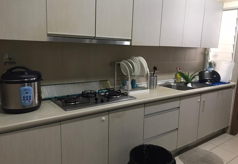 Royal Regent Sri Putramas III