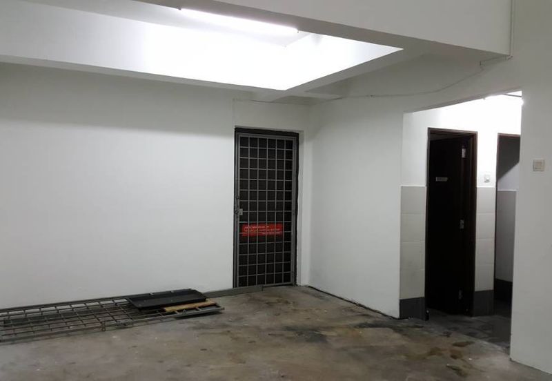 Bandar Menjalara (Desa Seri Mahkota)