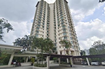Desa ParkCity (Nadia Parkfront Condominium)