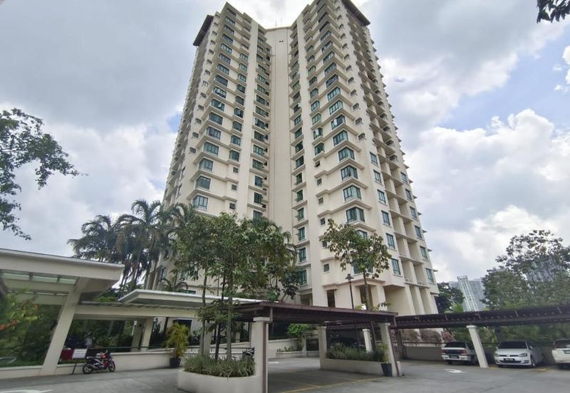 Desa ParkCity (Nadia Parkfront Condominium)