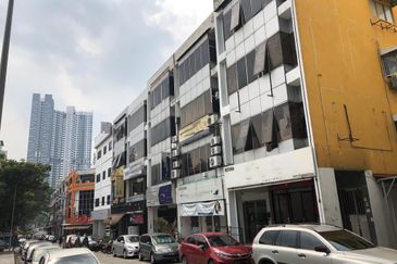 Bandar Menjalara (Desa Seri Mahkota)