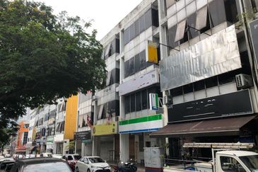 Bandar Menjalara (Desa Seri Mahkota)