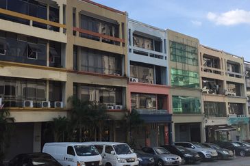 Bandar Menjalara (Desa Seri Mahkota)