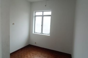 OUG Semi Detached House