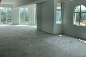 Subang Jaya 3 Storey Corner Shop