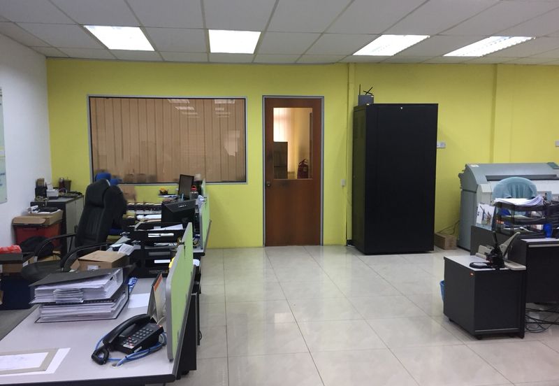 Puchong Bandar Puteri 3 Storey Corner Shop