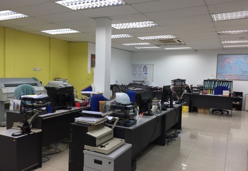 Puchong Bandar Puteri 3 Storey Corner Shop