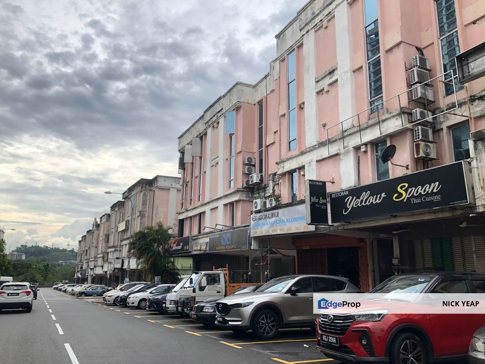 Menjalara Medan Putra Ground Floor Shop, Kuala Lumpur, Kepong