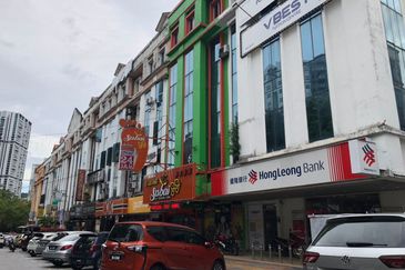 Medan Putra Business Centre