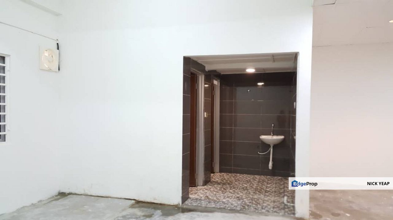 Taman Sri Bintang 3 Storey Shop, Kuala Lumpur, Segambut