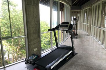 Freehold Bungalow, Gated and Guarded