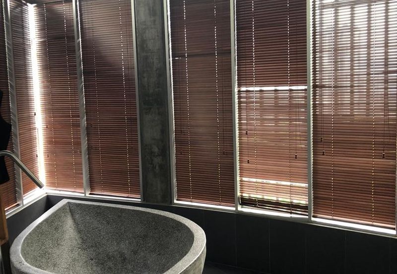 Freehold Bungalow, Gated and Guarded